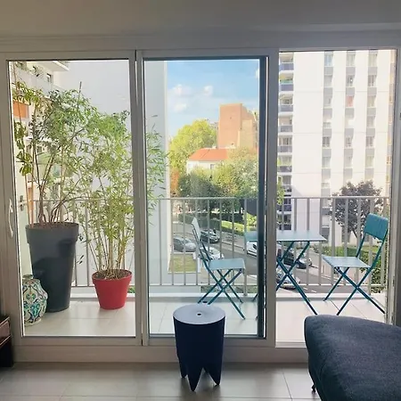 Cozy Apartment With Nice Terrace Paris Exterior photo